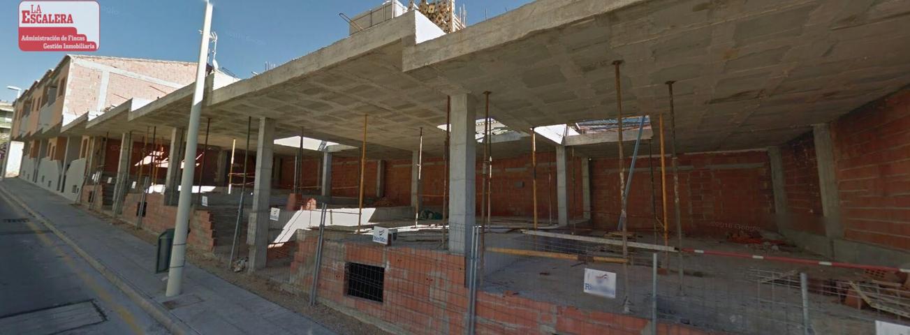 Lote de 5 adosados en construcción en Onil photo 0