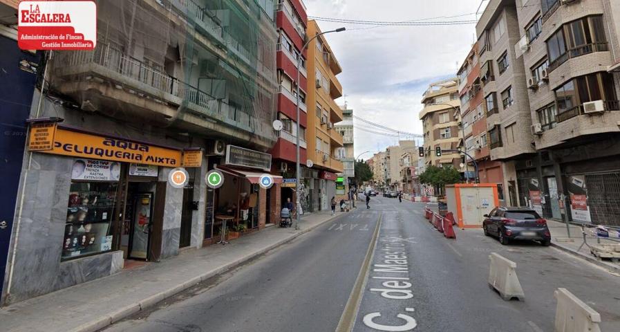 Zona muy comercial, mucha visibilidad, local 120m2 planta baja photo 0