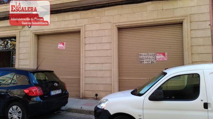 Local comercial en centro de Ibi de 171 m2 photo 0