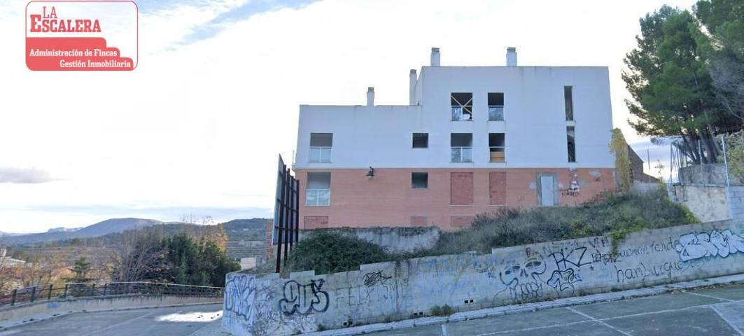 Venta de Edifício + 17 Apartamentos + 9 Trasteros + 18 Garajes photo 0