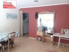 Venta y alquiler local 35m2 en zona céntrica photo 0
