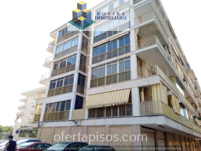 Apartamento situado a 100 metros de la playa en La Pineda. photo 0