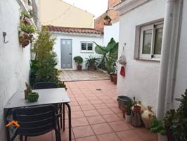 PRECIOSA CASA REFORMADA CON PATIO, TERRAZA Y JUNTO PLAZA DEL TRABAJO!!! photo 0