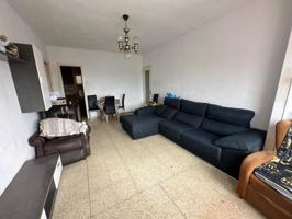 PISO DE 103m² CON 4 HABITACIONES, BALCON Y ASCENSOR! photo 0