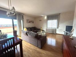 SUPER ATICO CON VISTAS PANORAMICAS EN SABADELL photo 0