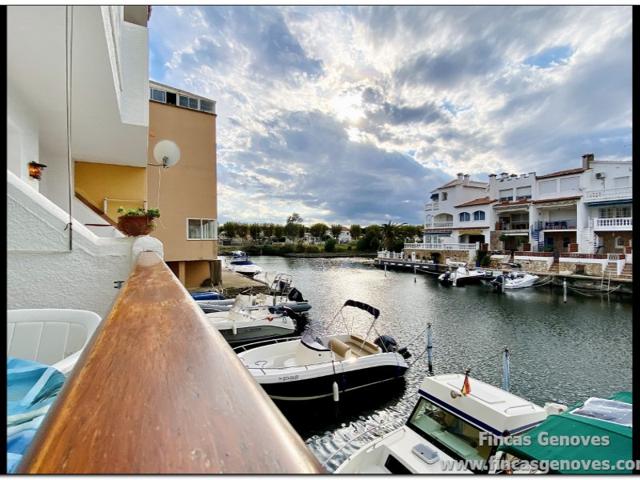 Piso En venta en Empuriabrava photo 0