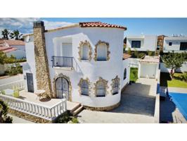 Casa En venta en Empuriabrava photo 0