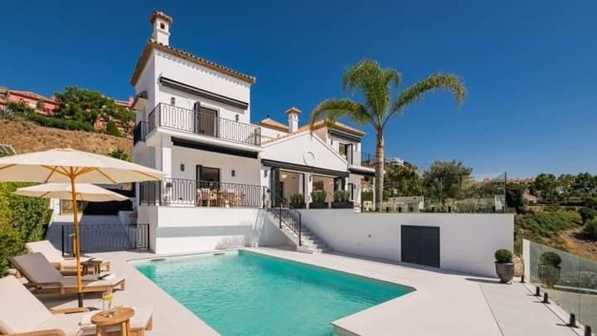 VILLA DE LUJO EN BENAHAVIS - MARBELLA - photo 0