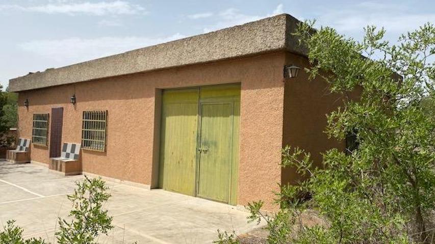 SE VENDE CHALET EN PEDRALBA photo 0