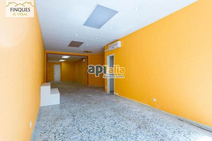 LOCAL COMERCIAL en calle de mucho paso de gente photo 0