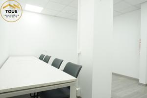 OFICINA REFORMADA EN BARCELONA. photo 0