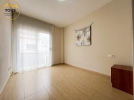 PISO CON TERRAZA EN MATARO photo 0