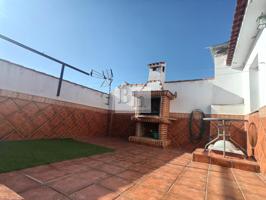 BLANHOGAR VENDE FANTASTICO DUPLEX EN CAMPANILLAS photo 0