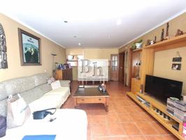 BLANHOGAR Vende piso en Zona de la Tabacalera a 500m de la Playa photo 0
