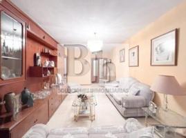 BLANHOGAR vende piso en zona Vialia photo 0