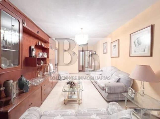 BLANHOGAR vende piso en zona Vialia photo 0