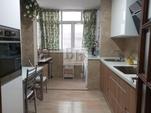 OPORTUNIDAD NUEVA MÁLAGA!! VIVIENDA CON ASCENSOR, REFORMADA, 4 DORMITORIOS, BAÑO Y POSIBILIDAD OTRO BAÑO, TERRAZA, LUMINOSO, MEJOR VER... photo 0