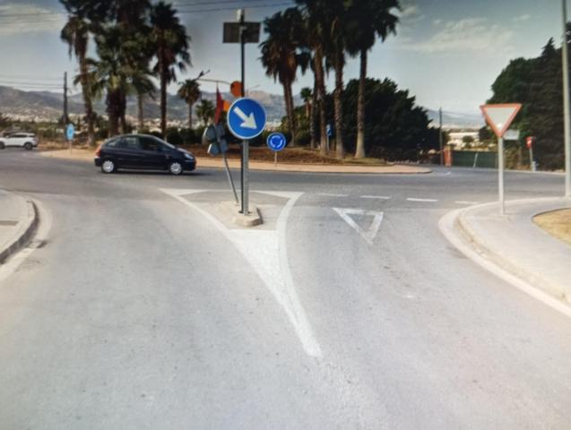 OPORTUNIDAD PEÑON DE ZAPATA, CONSTRUCCIÓN 2006 , RECINTO CERRADO CON PISCINA, 3 DORMITORIOS, ASCENSOR,  GARAJE, TERRAZA 30 METROS photo 0