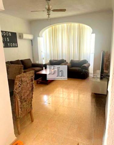 BLANHOGAR vende en Puerta Blanca photo 0