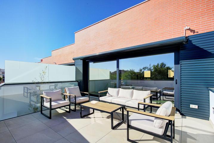 Unifamiliar Pareada En venta en Nevada, Armilla photo 0