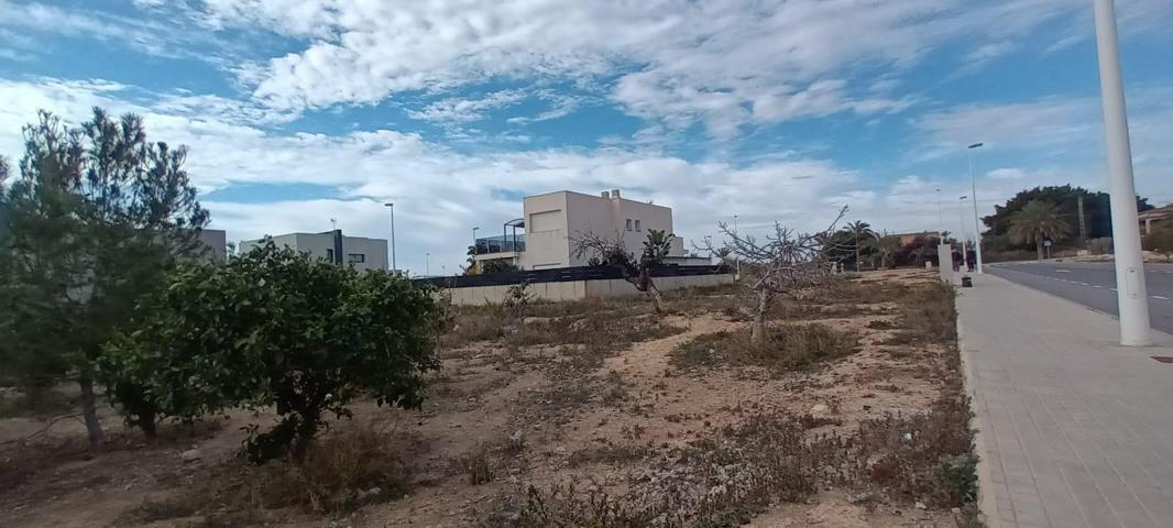 CONSTRUYE TU SUEÑO, TERRENO URBANO photo 0