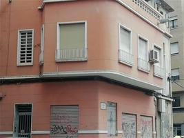 Casa en esquina con local comercial y terraza en Elche – ¡Vivienda y negocio en un solo lugar! photo 0
