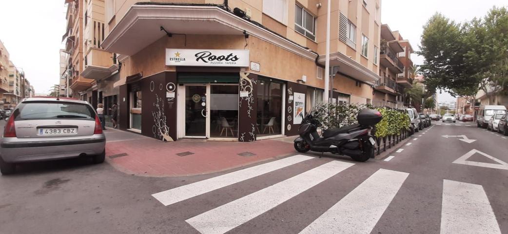 EMBLEMATICO BAR DE BARRIO EN TRASPASO photo 0