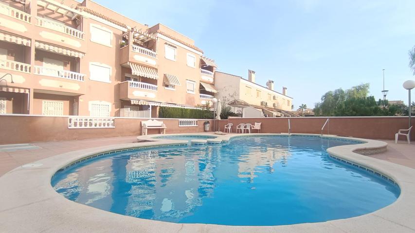 Acogedor piso en zona tranquila de Santa Pola, cerca del estadio photo 0