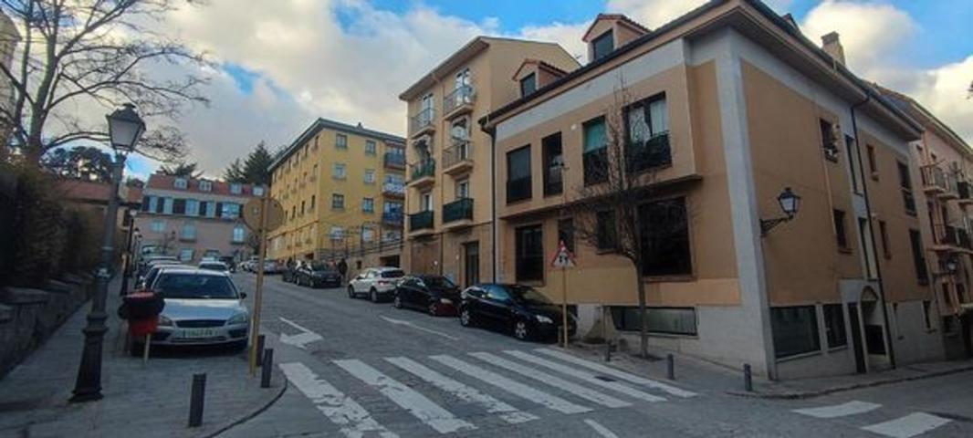Piso En alquiler en Calle Hernández Briz, Centro - Casco Histórico, San Lorenzo De El Escorial photo 0