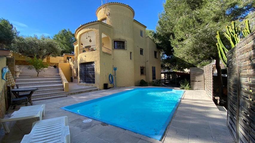 Chalet independiente con piscina en Orihuela Costa photo 0