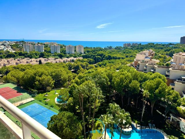 Vivienda con 2 dormitorios espectaculares vistas al mar. Parking + trastero incluido en el precio photo 0