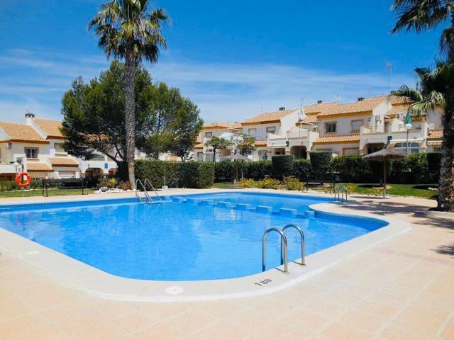 Estupendo duplex en Orihuela Costa, cerca de todos servicios photo 0