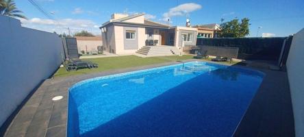 CHALET PAREADO CON PISCINA Y GRAN PARCELA EN LOS BALCONES, photo 0
