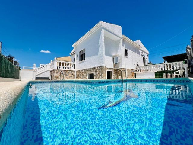 Chalet en San Luis photo 0