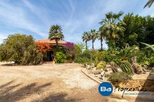 Casa - Chalet en venta en Elche de 190 m2 photo 0