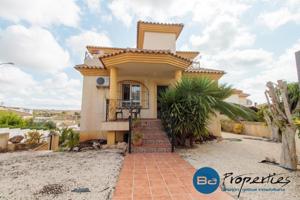 Casa - Chalet en venta en San Fulgencio de 280 m2 photo 0