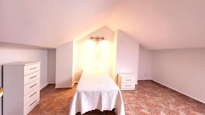 Unifamiliar Pareada En alquiler en Calle Caño, Monterrubio De Armuña photo 0