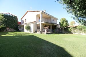 Casa En venta en Plaza De San Vicente, Miranda De Azan photo 0