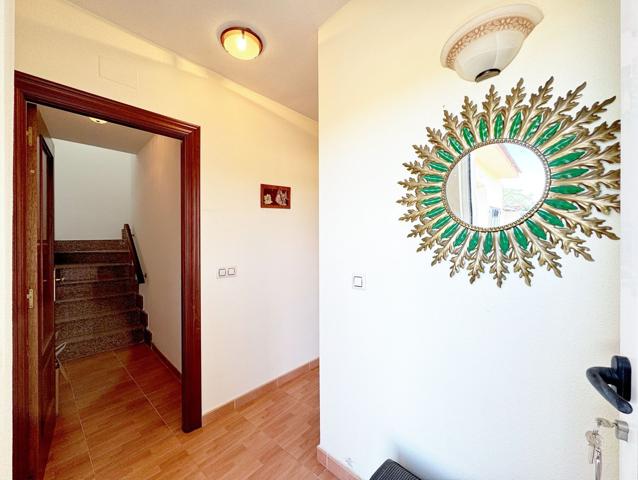 Unifamiliar Pareada En venta en Desconocida Cl Medio, Aldeanueva De La Sierra photo 0
