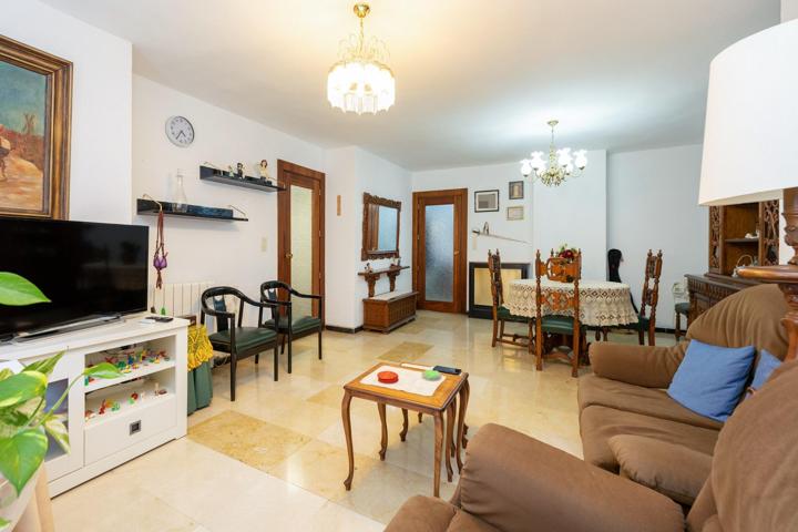 Piso En venta en Centro, Granada photo 0