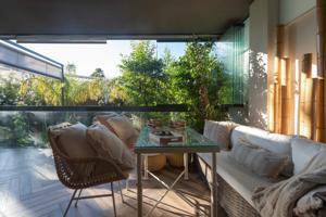 Venta de piso con 100 m2 de jardín en Málaga (Zona Puerto de la Torre) photo 0
