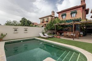 Chalet independiente en Huetor Vega photo 0