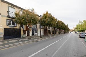 Casa adosada en Atarfe photo 0