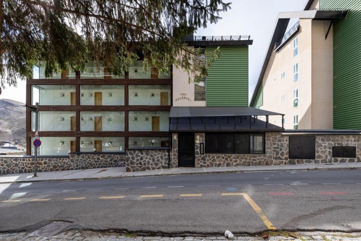 **Piso en Venta en el Corazón de Sierra Nevada - Oportunidad Única** photo 0