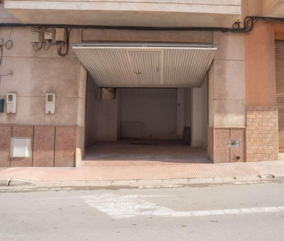 Local para uso comercial o garaje photo 0