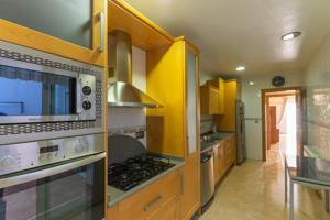 Espectacular Triplex Independiente con Amplios Espacios y Balcones photo 0
