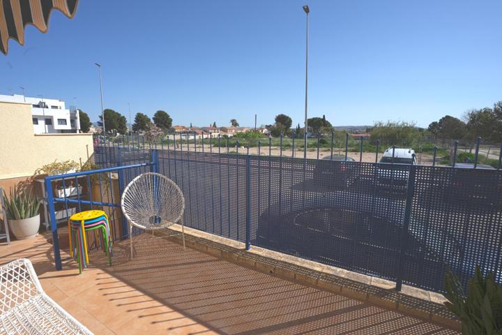 Dúplex con Piscina: Tu Refugio Moderno y Acogedor photo 0