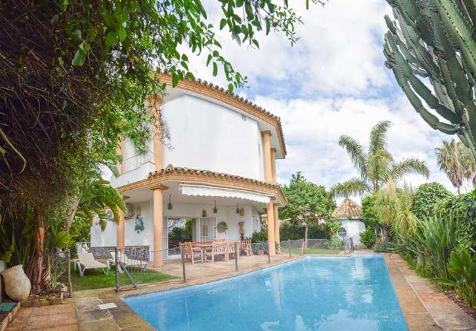 ESPECTACULAR CHALET CERCA DE LA PLAYA photo 0