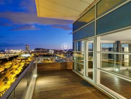 Espectacular ático con terraza y con panorámicas vistas al mar y a Barcelona photo 0