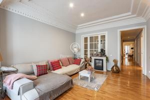 Elegante piso en venta en Sant Gervasi photo 0